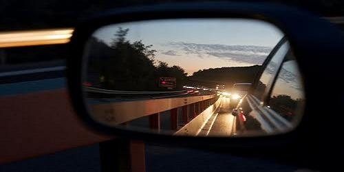 traffic-car-rear-view-mirror-night